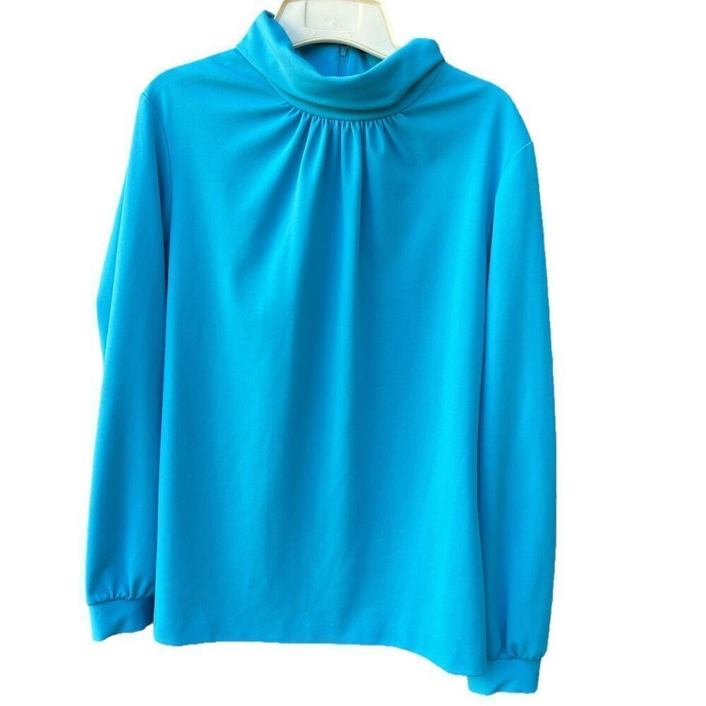 Vintage Graff California wear size medium loose fit blouse.